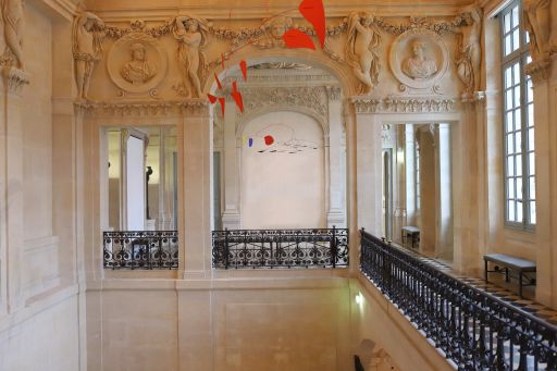 Musée Picasso, haut de l'escalier central